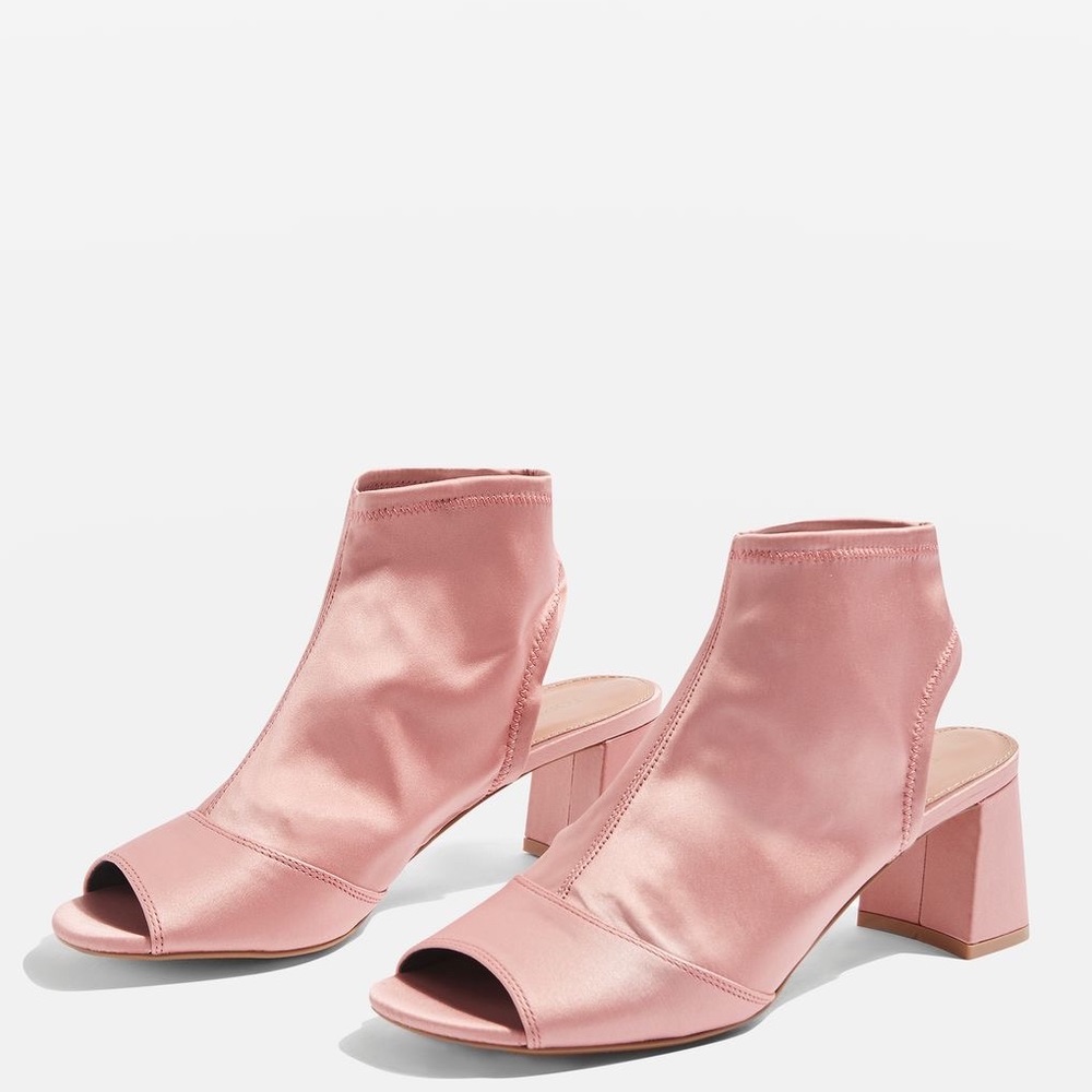 TOPSHOP Pink Satin Stretch Peekaboo Disco Chic Sandals SZ 6.5
